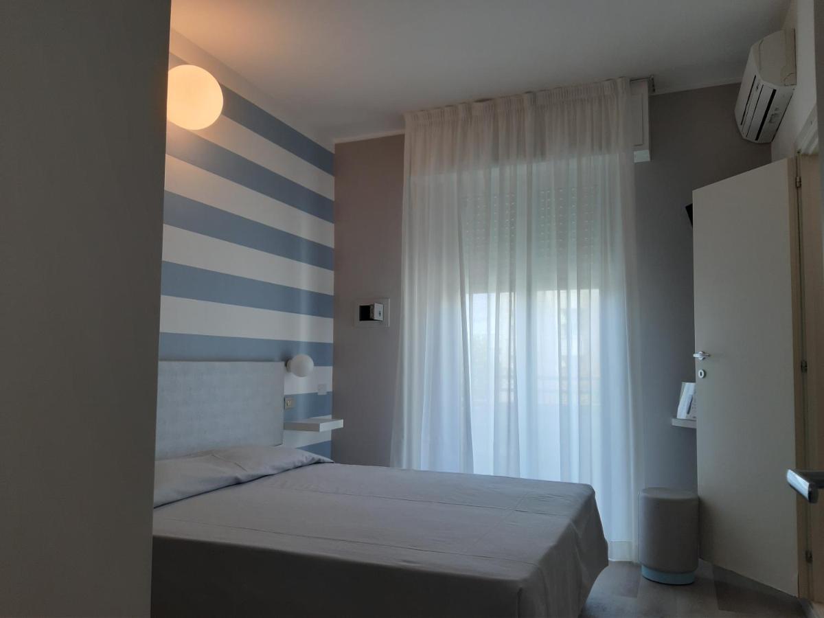 Hotel Brig Riccione Esterno foto